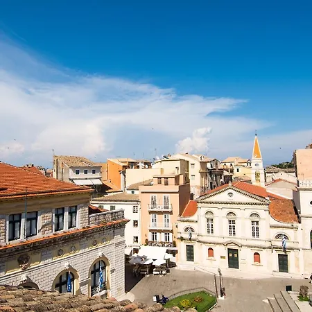 아파트 Attic Flat At San Giacomo Square-corfu Town *