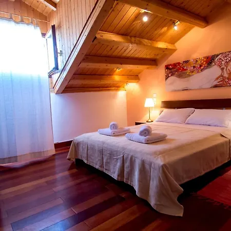 Attic Flat At San Giacomo Square-corfu Town 아파트 Corfu (city)